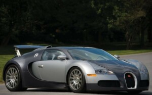 Bugatti Veyron e1668794798808